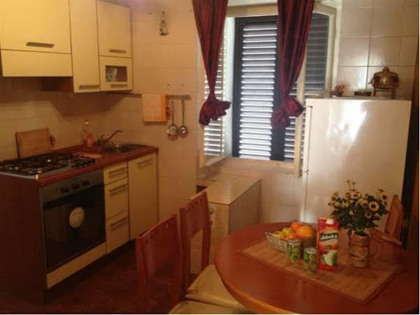 Studio In The Top Center Apartment สปลิท ภายนอก รูปภาพ