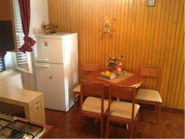Studio In The Top Center Apartment สปลิท ภายนอก รูปภาพ